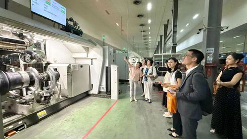 中國(guó)駐泰參贊,訪問(wèn)中企輪胎廠