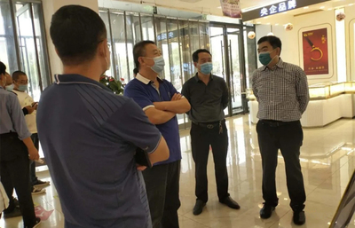 副縣長劉永宏督導檢查 “雙節”食品藥品安全工作