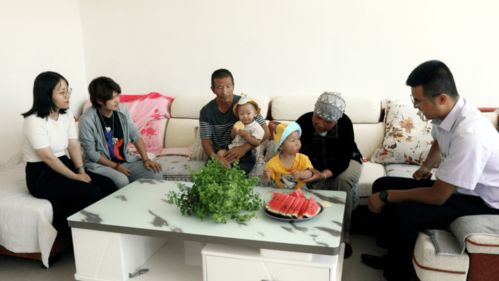 黨徽閃耀扶貧路 西吉的 決戰圖