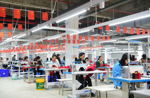 貴州黔西 家門口建服裝廠 就業增收有保障